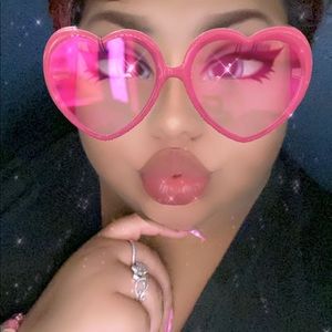 Meet your Posher, Claudia aime